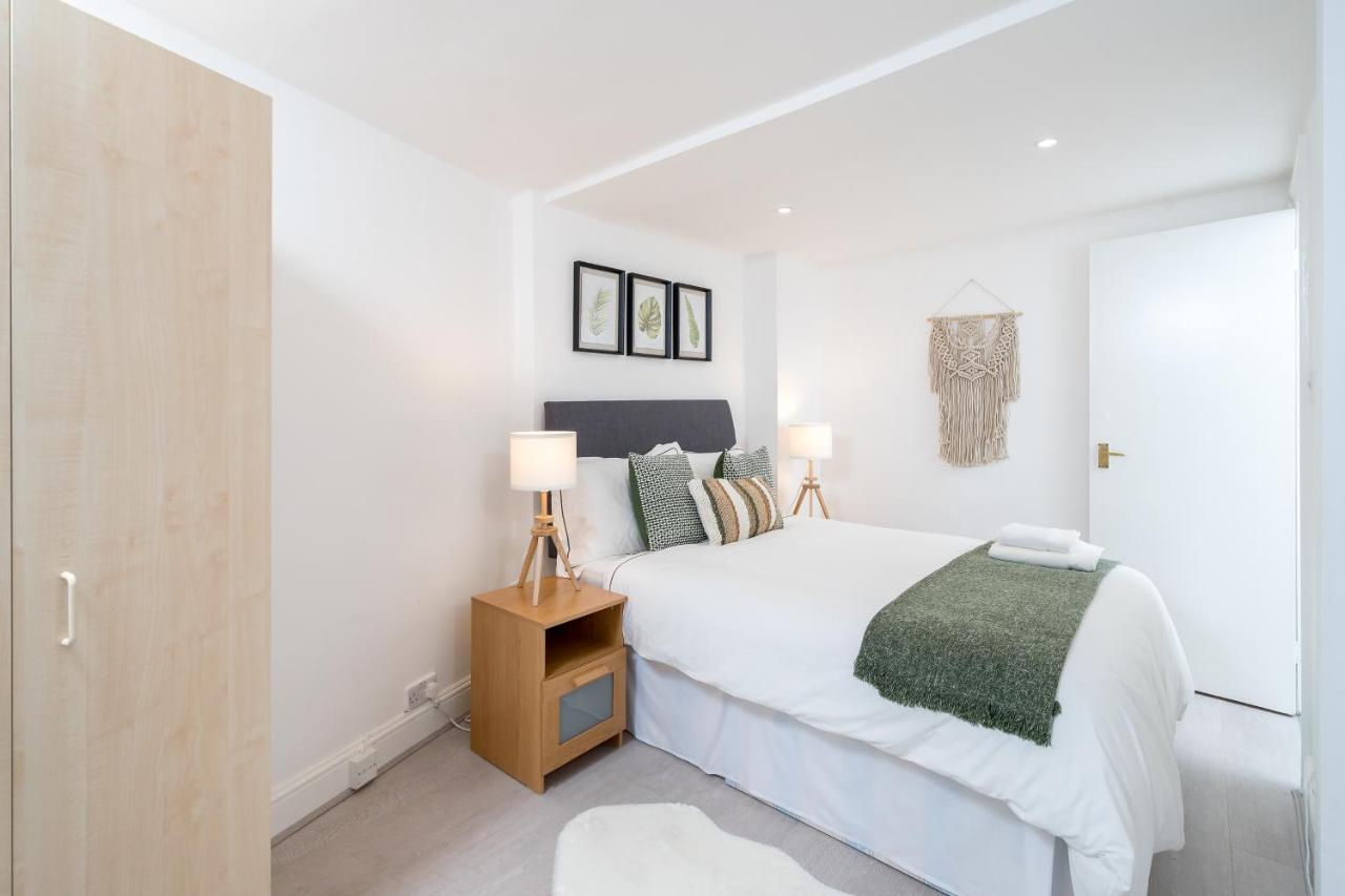 Russell Sq - 2 Bed London