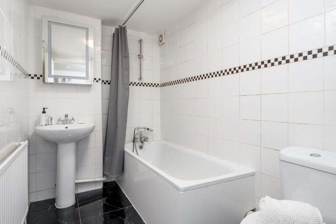 Russell Sq - 2 Bed Apartment